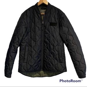Jack & Jones Joradam Quilted Puffer Jacket. Baseball Collar. Navy/Green. Large